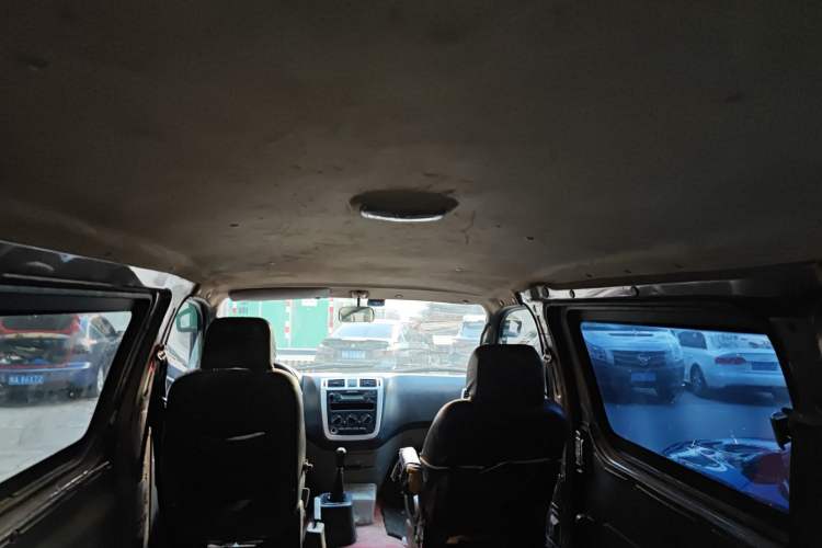 Used Foton MP-X E 2016 2.0L Express Version 4Gi-VVT Headliner