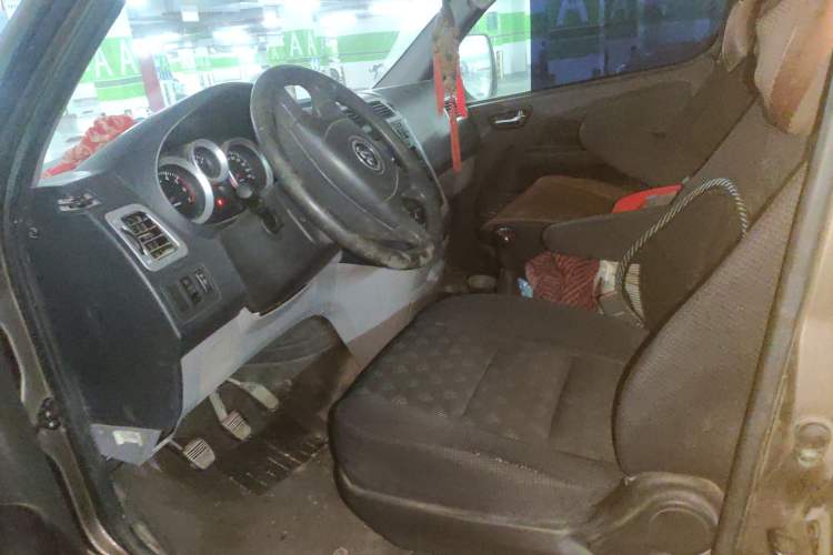 Used Foton MP-X E 2016 2.0L Express Version 4Gi-VVT Left Front Seat