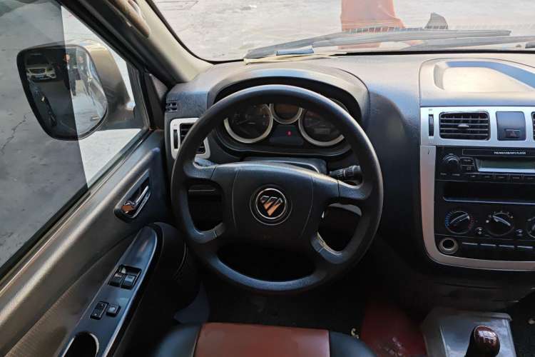 Used Foton MP-X E 2016 2.0L Express Version 4Gi-VVT Steering Wheel