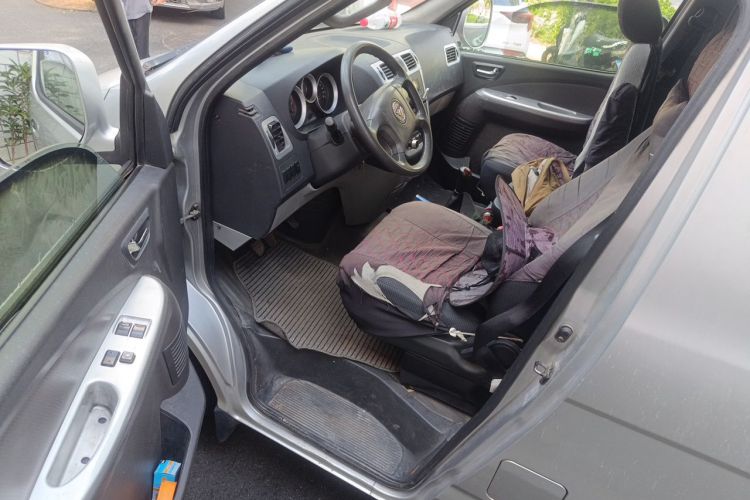 Used Foton MP-X E 2016 2.0L Express Edition 4G63 Driver Seat