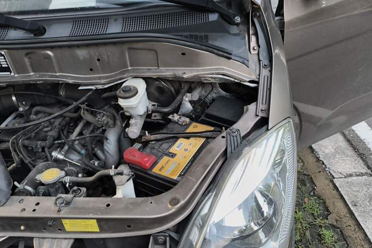 Used Foton MP-X E 2016 2.0L Express Edition 4G63 Engine Bay Left