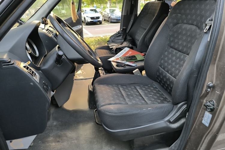 Used Foton MP-X E 2016 2.0L Express Edition 4G63 Left Front Seat