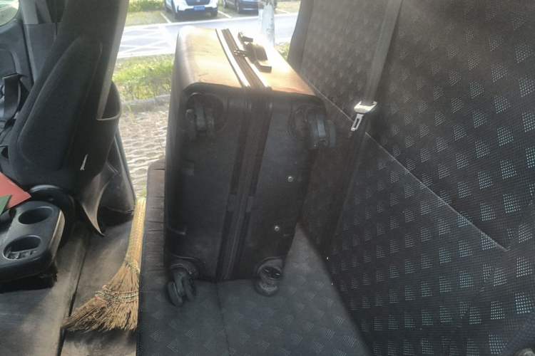 Used Foton MP-X E 2016 2.0L Express Edition 4G63 Left Rear Seat