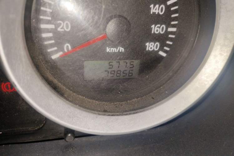 Used Foton MP-X E 2016 2.0L Express Edition 4G63 Odometer Close Up