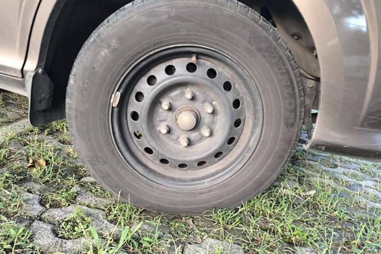 Used Foton MP-X E 2016 2.0L Express Edition 4G63 Right Front Wheel Hub