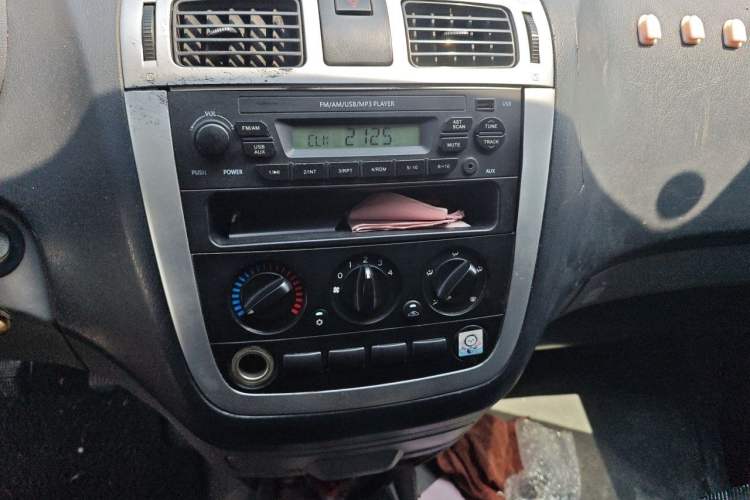 Used Foton MP-X E 2016 2.0L Express Version 4Gi-VVT Audio And AC Panel