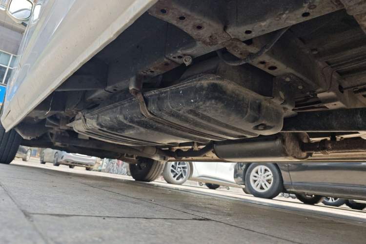 Used Foton MP-X E 2016 2.0L Express Version 4Gi-VVT Chassis Rear Left
