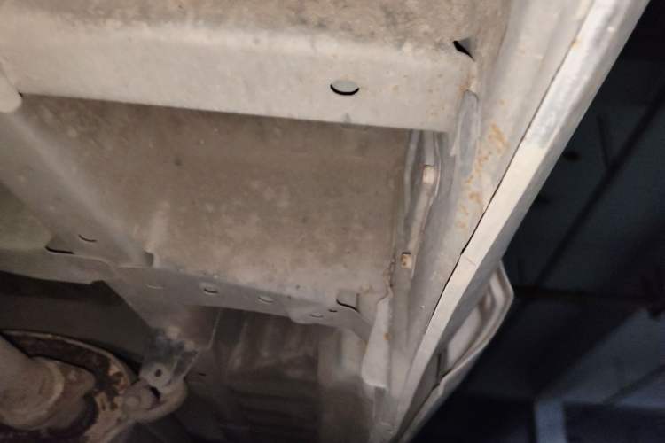 Used Foton MP-X E 2016 2.0L Commercial Version 4Gi-VVT Chassis Rear Right