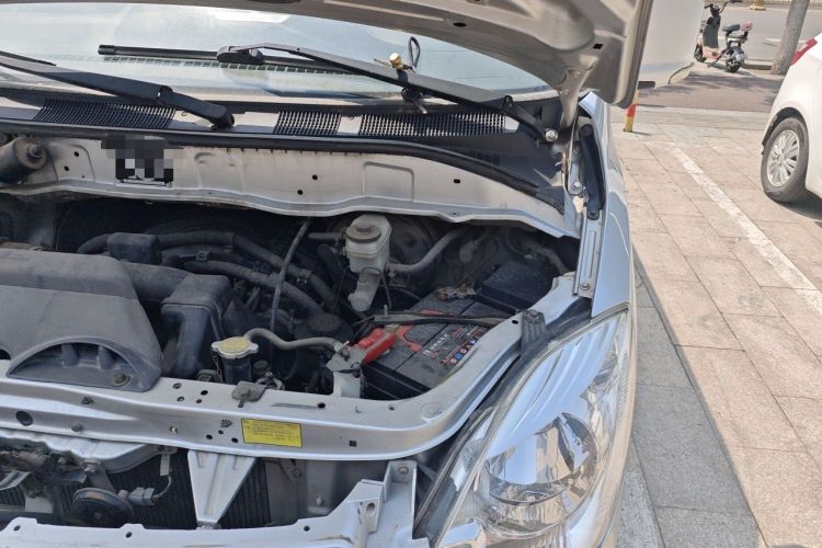 Used Foton MP-X E 2016 2.0L Express Version 4Gi-VVT Engine Bay Left