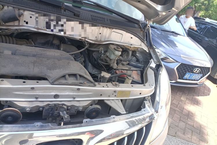 Used Foton MP-X E 2016 2.0L Commercial Version 7-Seater 4G63 Engine Bay Left
