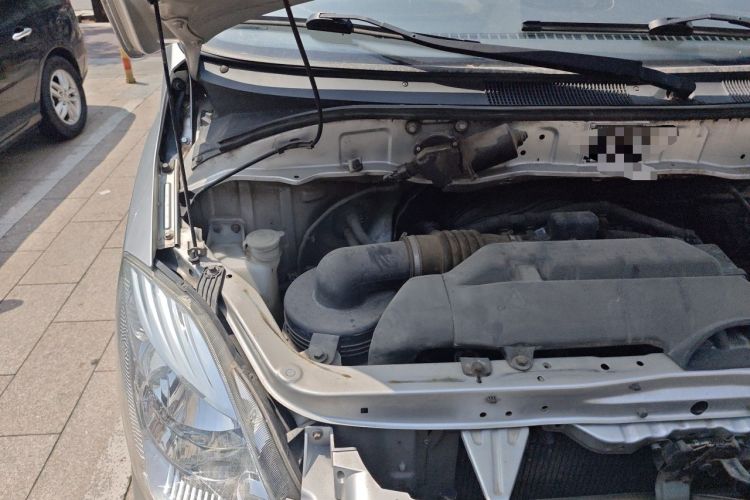 Used Foton MP-X E 2016 2.0L Express Version 4Gi-VVT Engine Bay Right