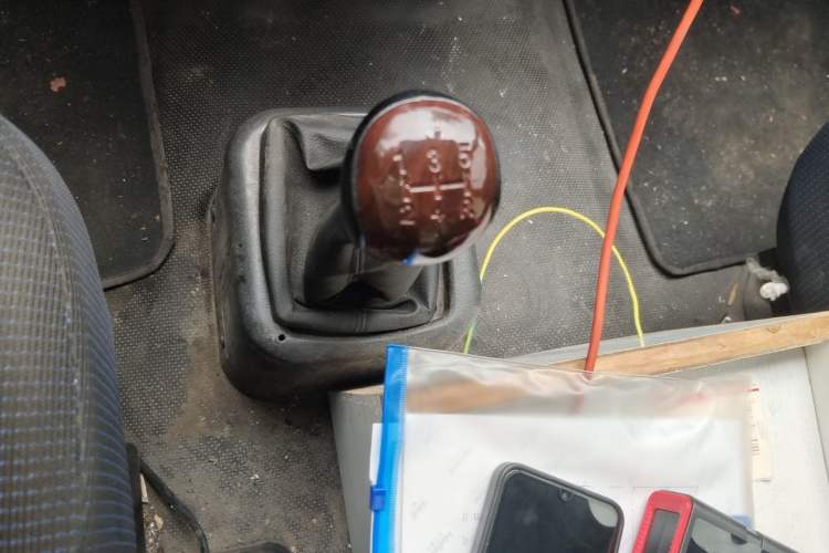 Used Foton MP-X E 2016 2.0L Express Version 4Gi-VVT Gear Lever