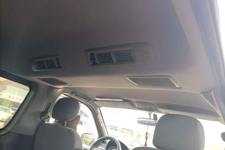 Used Foton MP-X E 2016 2.0L Commercial Version 7-Seater 4G63 Headliner