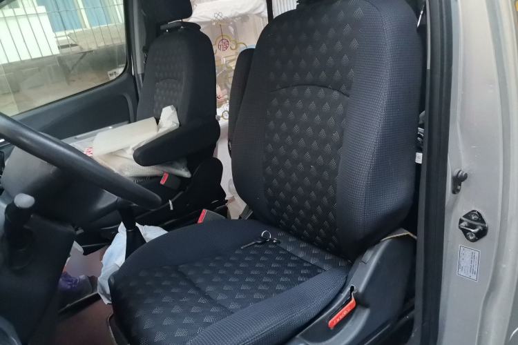 Used Foton MP-X E 2016 2.0L Express Edition 4G63 Left Front Seat
