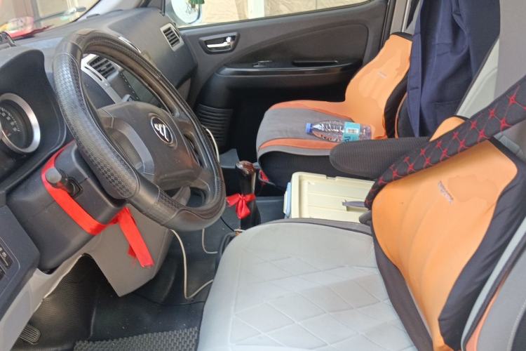 Used Foton MP-X E 2016 2.0L Express Edition 4G63 Left Front Seat