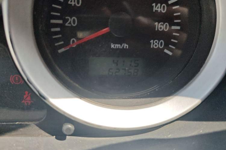 Used Foton MP-X E 2016 2.0L Express Version 4Gi-VVT Odometer Close Up
