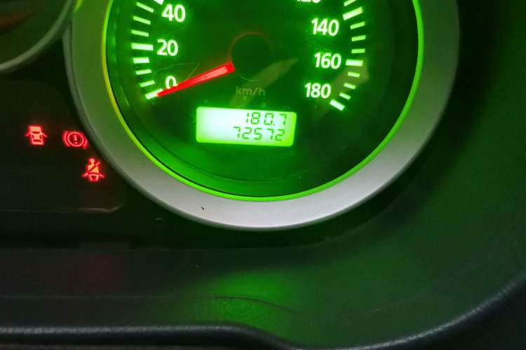 Used Foton MP-X E 2016 2.0L Express Edition 4G63 Odometer Close Up