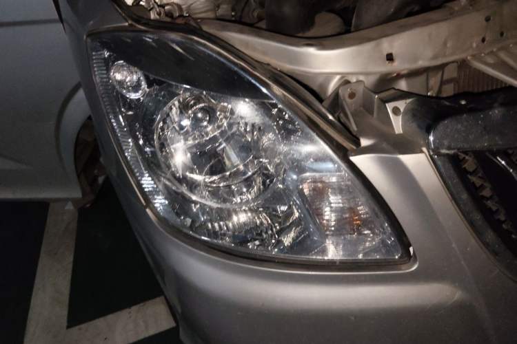 Used Foton MP-X E 2016 2.0L Commercial Version 4Gi-VVT Right Front Headlight