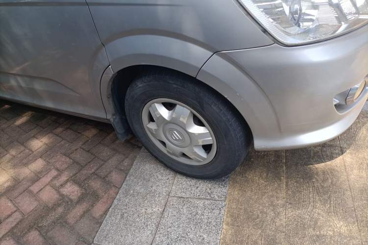 Used Foton MP-X E 2016 2.0L Commercial Version 7-Seater 4G63 Right Front Wheel Hub