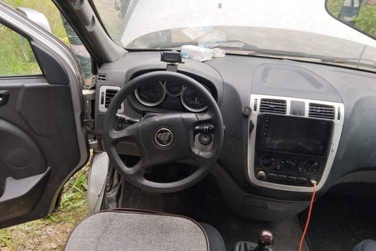 Used Foton MP-X E 2016 2.0L Express Version 4Gi-VVT Steering Wheel