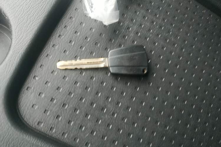 Used Foton MP-X E 2016 2.0L Express Version 4Gi-VVT Vehicle Key