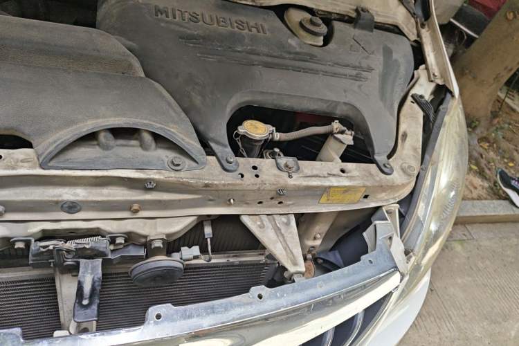 Used Foton MP-X E 2016 2.0L Express Edition 4G63 Engine Bay Left