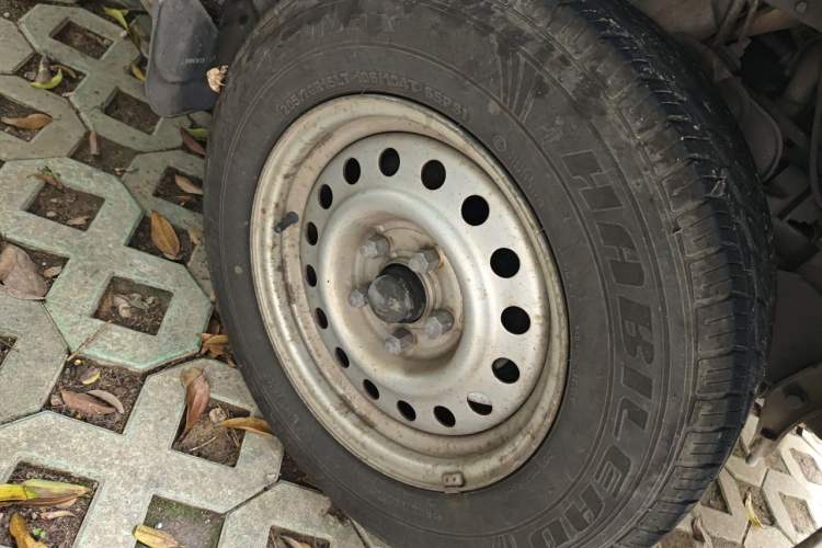 Used Foton MP-X E 2016 2.0L Express Edition 4G63 Right Front Wheel Hub
