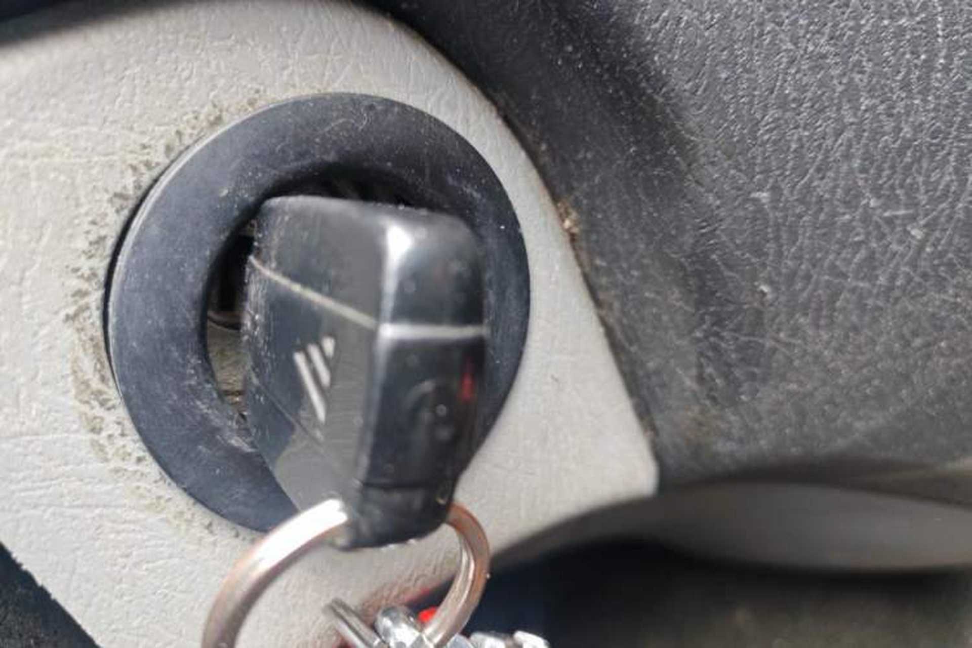 Used Foton MP-X E 2016 2.0L Express Edition 4G63 Vehicle Key