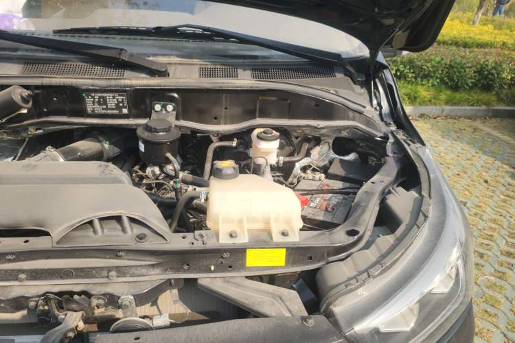 Used Foton MP-X E 2017 2.0L New Express Long Wheelbase 4Q20M Engine Bay Left
