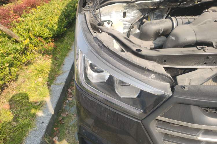 Used Foton MP-X E 2017 2.0L New Express Long Wheelbase 4Q20M Right Front Headlight
