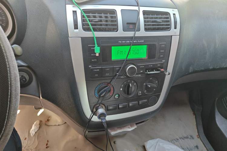 Used Foton MP-X E  Audio And AC Panel