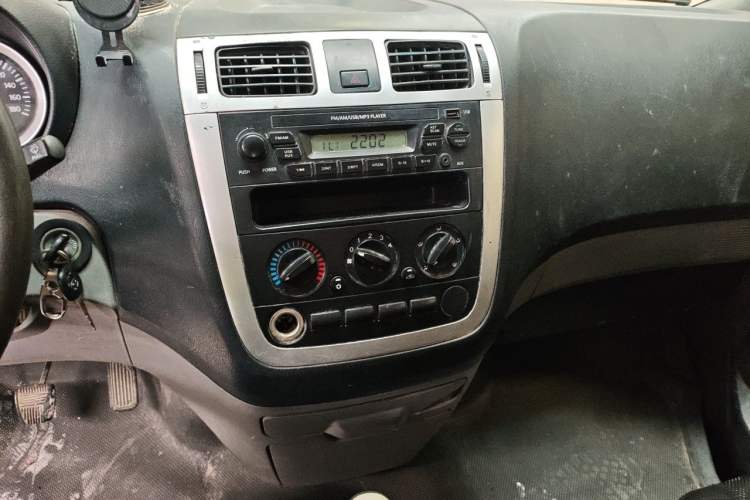 Used Foton MP-X E 2017 2.0L New Express Long Wheelbase 4Q20M Audio And AC Panel
