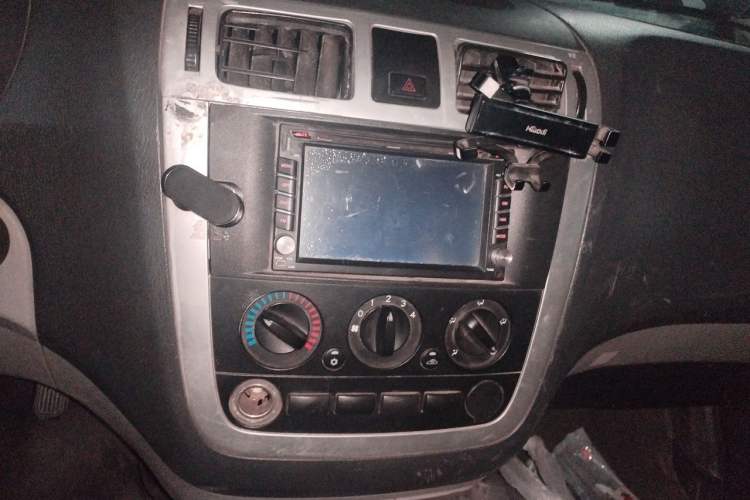 Used Foton MP-X E 2017 2.0L New Express Long Wheelbase 4Q20M Audio And AC Panel
