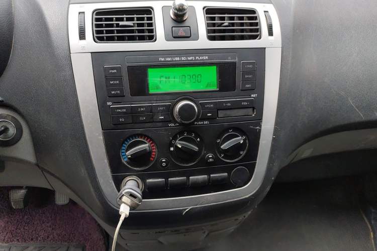Used Foton MP-X E 2017 2.0L New Express Long Wheelbase 4Q20M Audio And AC Panel