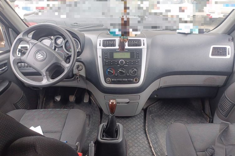 Used Foton MP-X E 2017 2.0L New Express Long Wheelbase 4Q20M Center Console