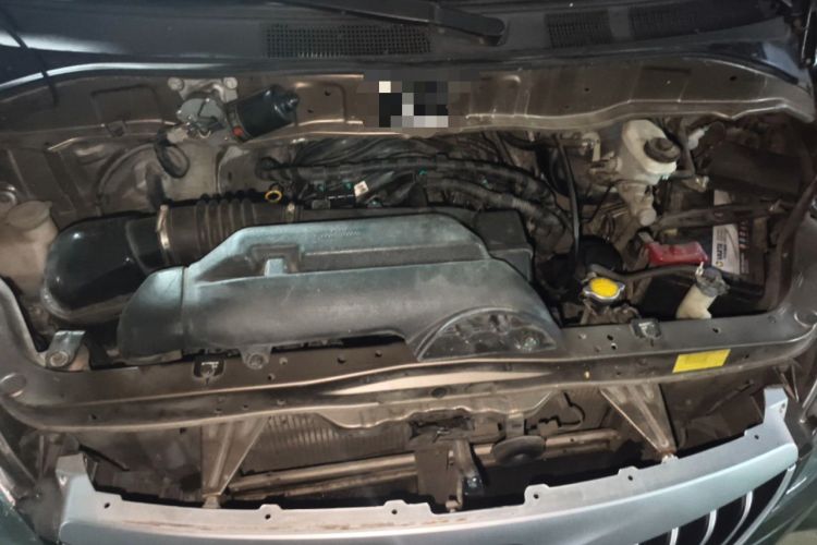 Used Foton MP-X E 2017 2.0L New Express Long Wheelbase 4Q20M Engine Bay