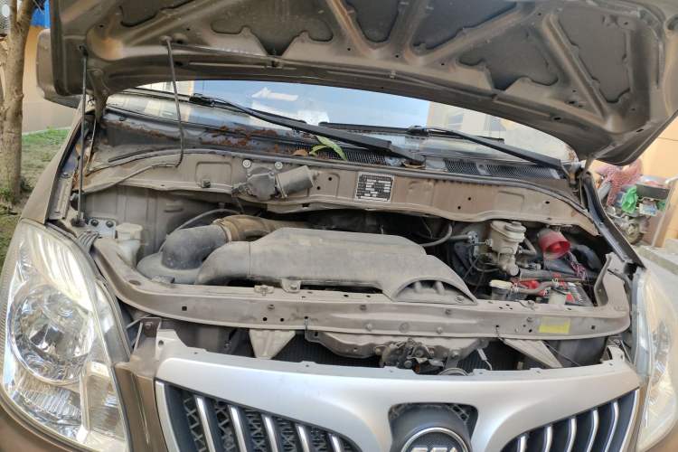 Used Foton MP-X E 2017 2.0L New Express Long Wheelbase 4G63 Engine Bay