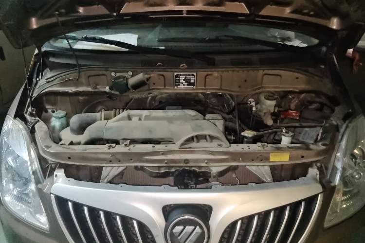 Used Foton MP-X E 2017 2.0L New Express Long Wheelbase 4Q20M Engine Bay