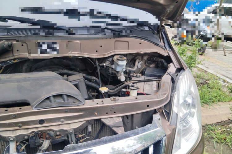 Used Foton MP-X E 2017 2.0L New Express Long Wheelbase 4Q20M Engine Bay Left