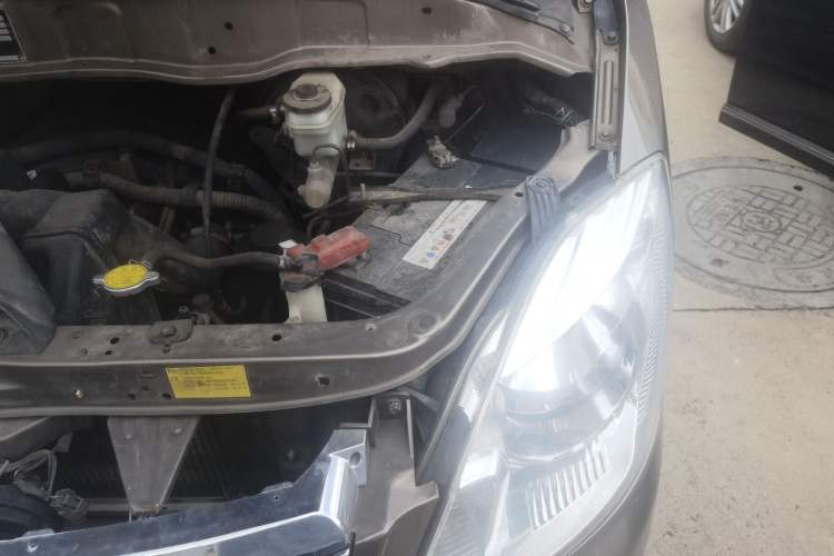 Used Foton MP-X E 2017 2.0L New Express Long Wheelbase 4Q20M Engine Bay Left