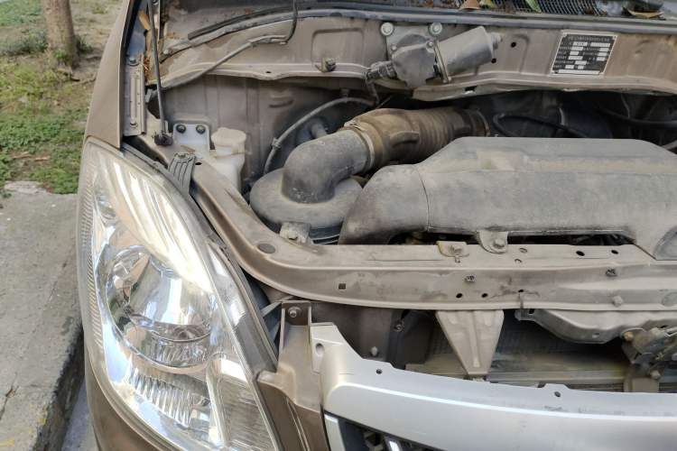 Used Foton MP-X E 2017 2.0L New Express Long Wheelbase 4G63 Engine Bay Right