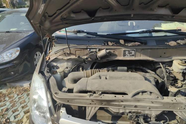 Used Foton MP-X E 2017 2.0L New Express Long Wheelbase 4Q20M Engine Bay Right