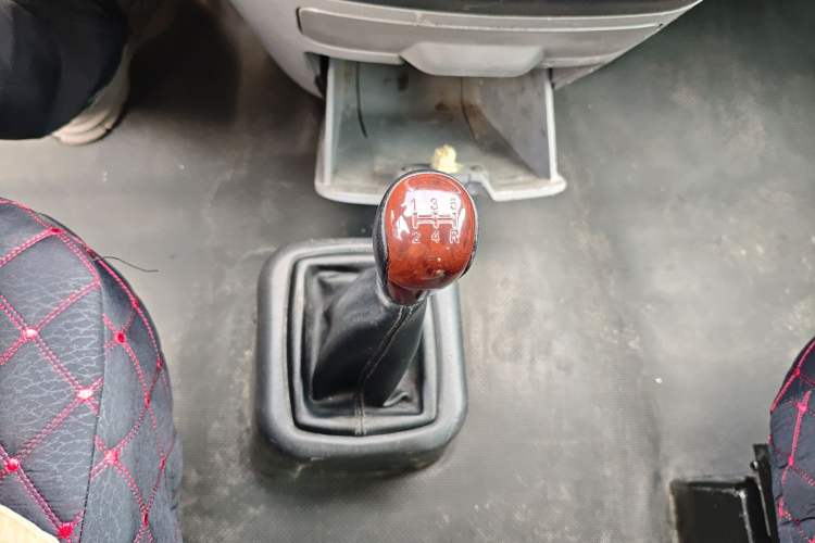 Used Foton MP-X E 2017 2.0L New Express Long Wheelbase 4Q20M Gear Lever