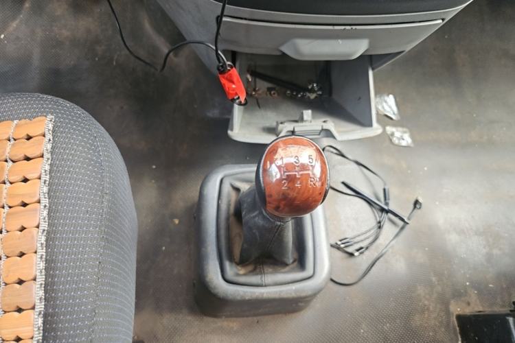 Used Foton MP-X E 2017 2.0L New Express Long Wheelbase 4G63 Gear Lever