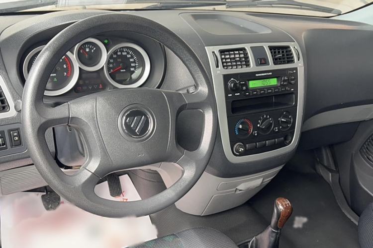 Used Foton MP-X E 2017 2.0L New Express Long Wheelbase 4Q20M Interior 1