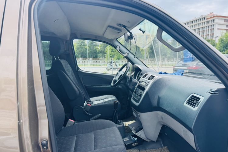 Used Foton MP-X E 2017 2.0L New Express Long Wheelbase 4Q20M Interior 4