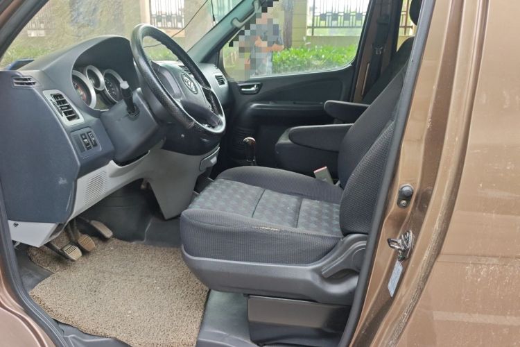 Used Foton MP-X E 2017 2.0L New Express Long Wheelbase 4Q20M Left Front Seat