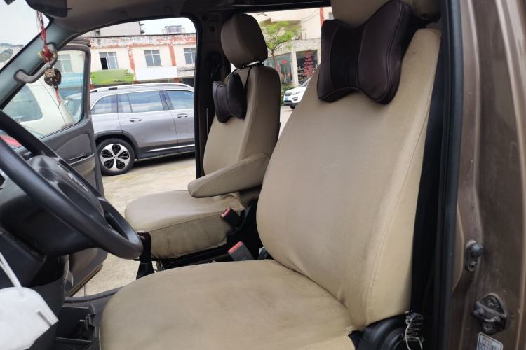 Used Foton MP-X E 2017 2.0L New Express Long Wheelbase 4Q20M Left Front Seat