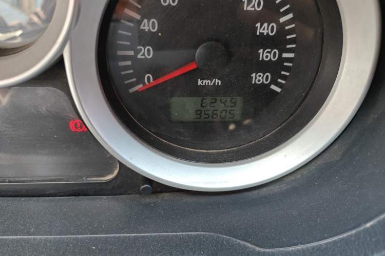 Used Foton MP-X E  Odometer Close Up
