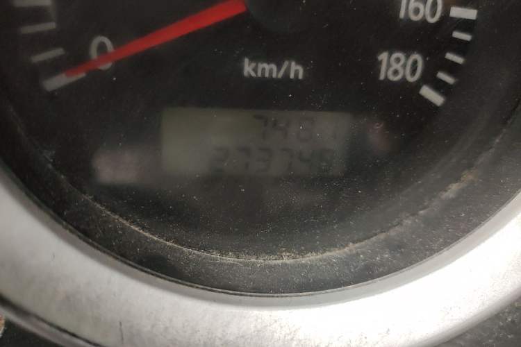 Used Foton MP-X E 2017 2.0L New Express Long Wheelbase 4Q20M Odometer Close Up